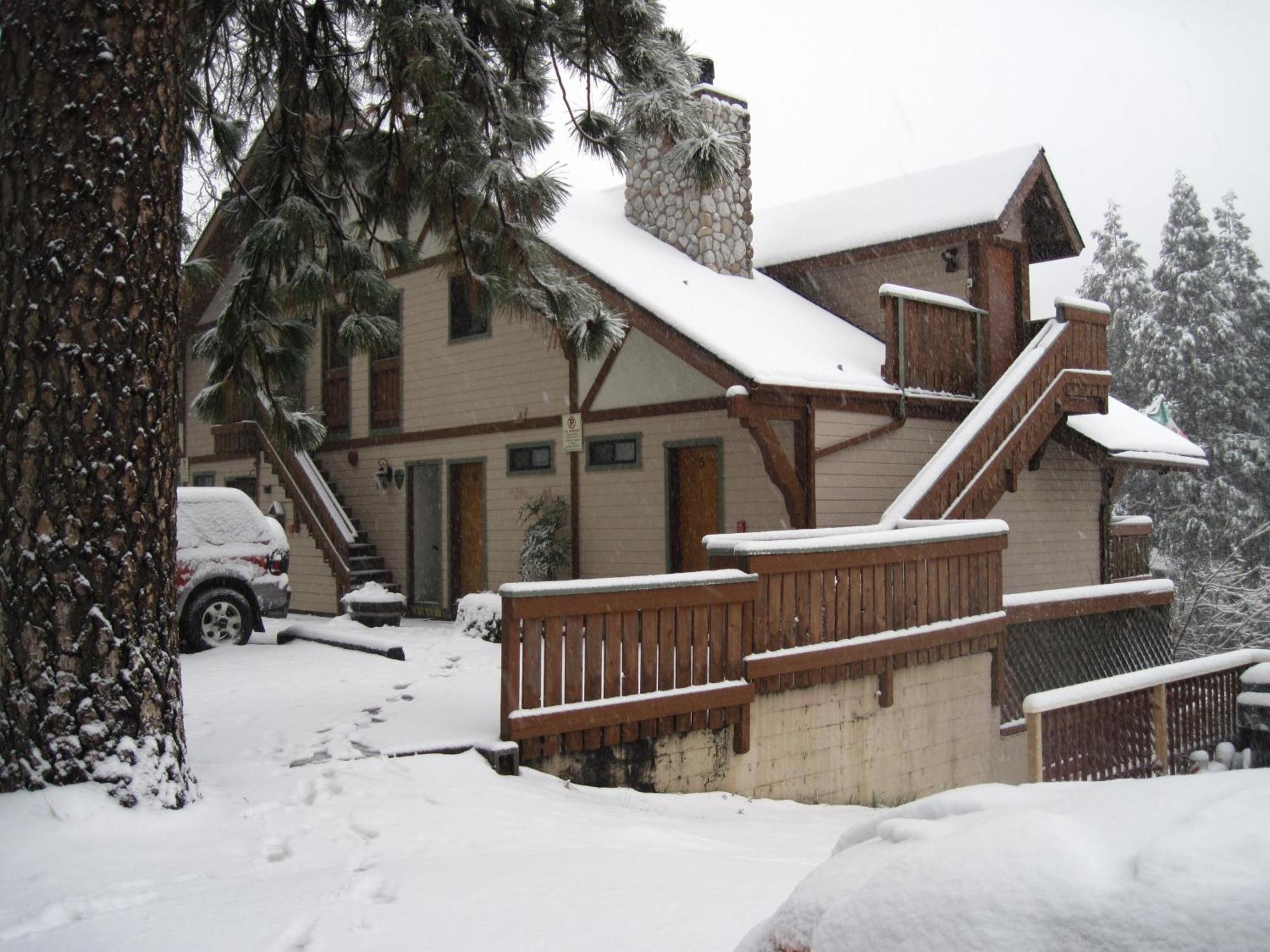 The North Shore Inn Crestline Zewnętrze zdjęcie